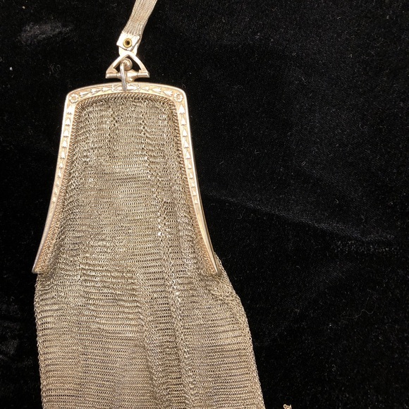 Whiting & Davis mesh vintage wristlet - Picture 4 of 12